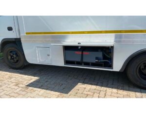 Mobile Labs and Clinics (3)