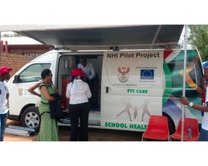 Mobile Labs and Clinics (36)
