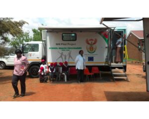 Mobile Labs and Clinics (37)